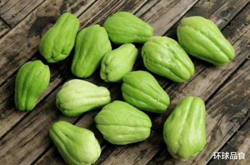 鸡会吃瓜吗,揭秘它们是否会吃瓜