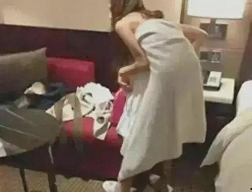 醉酒学姐吃瓜视频大全,校园风云录