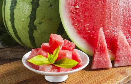 老北京吃瓜视频,探寻京城街头美食风情