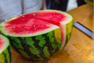 南宁大学吃瓜事件,校园舆论风波背后的真相探究