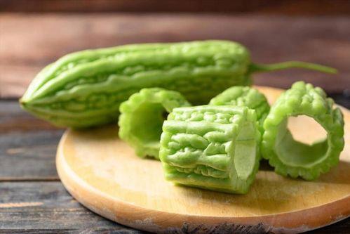 吃个嘴子吃瓜,揭秘网络热词“吃个嘴子”背后的文化现象